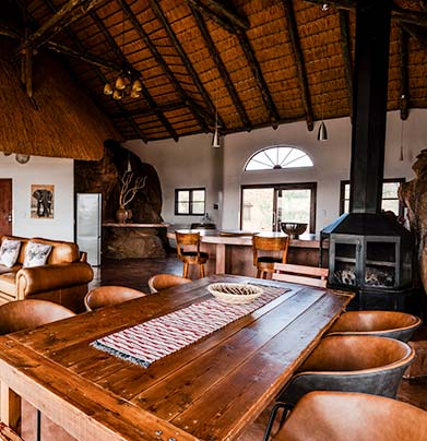 Villa 4 Interior